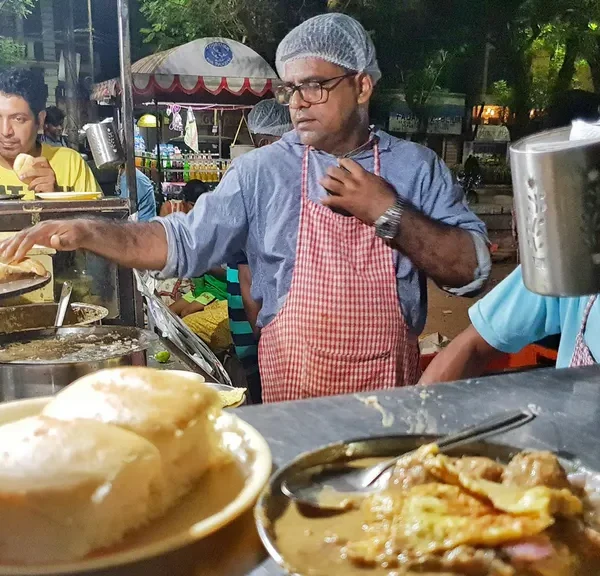 Veg and Non-Veg Street Food to Try in Goa