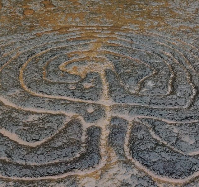 Usgalimal rock carvings – a prehistoric site in Goa!